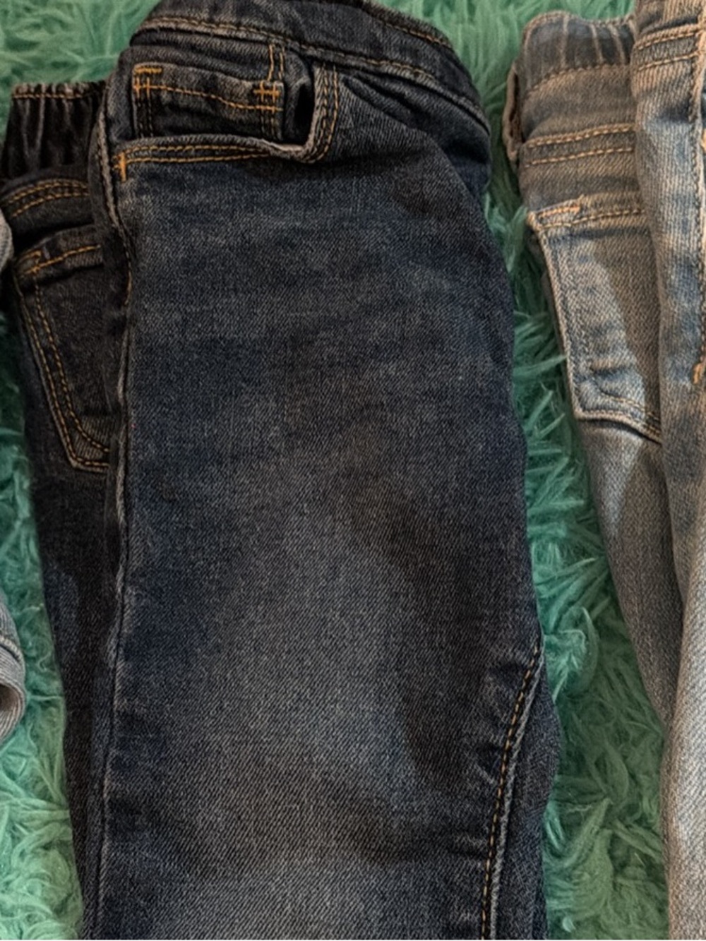 Toddler 2T Old Navy Jeans - Picture 2 of 5